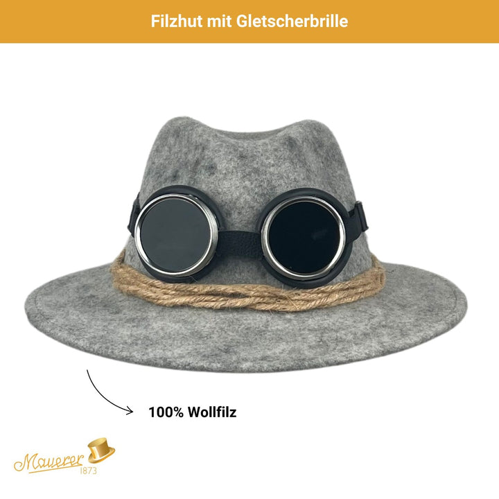 UNSER GLETSCHERHUT MIT BRILLE SCHLADMINGER 55