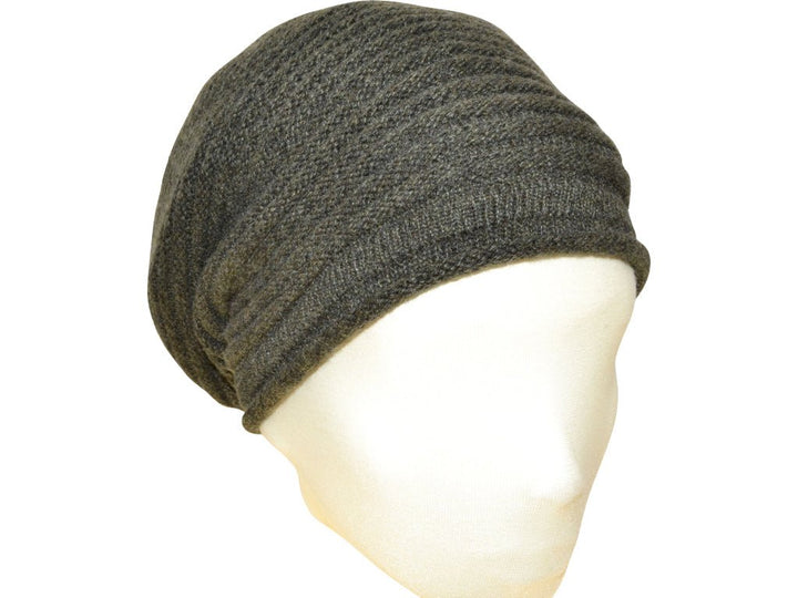 BERRETTO OVERSIZE VERDE FEINSTES CASHMERE - Hut - online.at