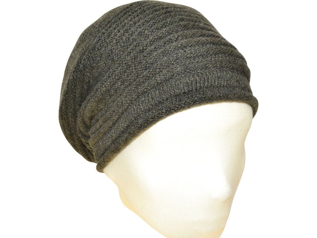 BERRETTO OVERSIZE VERDE FEINSTES CASHMERE - Hut - online.at