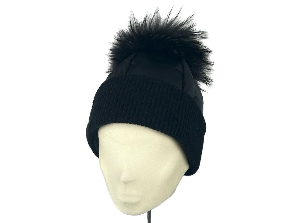 Rainy Pompon Uni Schwarz - Hut - online.at