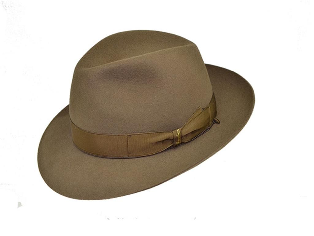 Die "Fedora" Sprachverwirrung - Hut-online.at