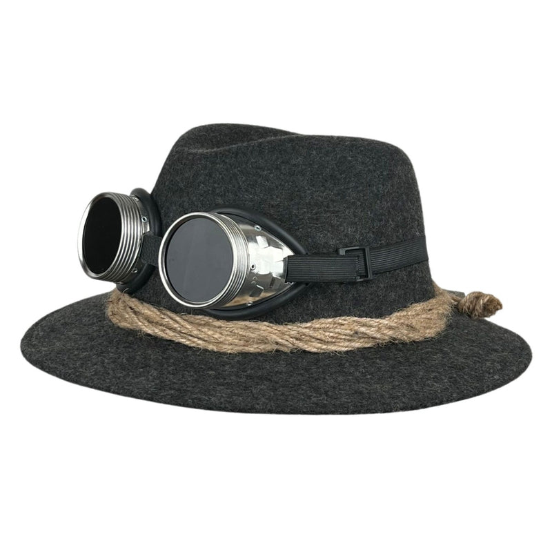 GLETSCHERHUT MIT BRILLE 55