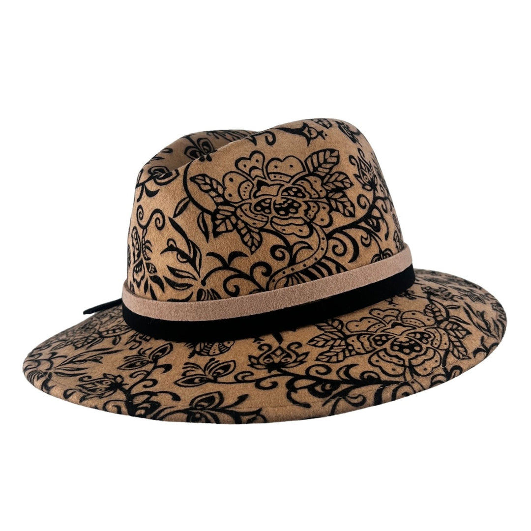 Fedora Adonis Flower Bedacht