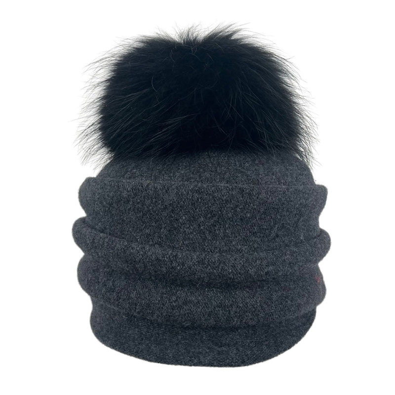 Bobby Pompon mit Echtfell