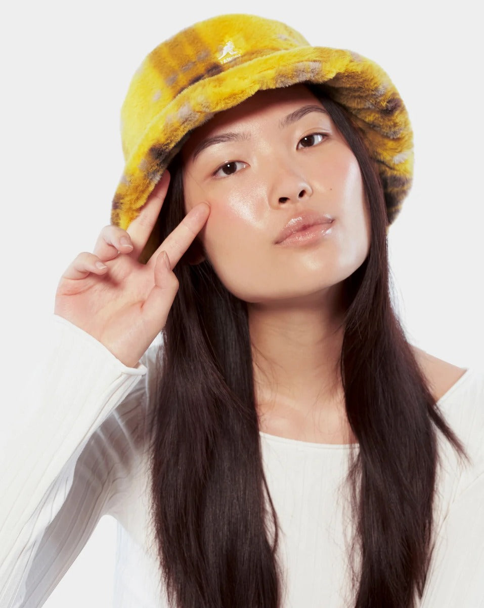 FAUX FUR BUCKET          KANGOL OLIVE ZEBRA M